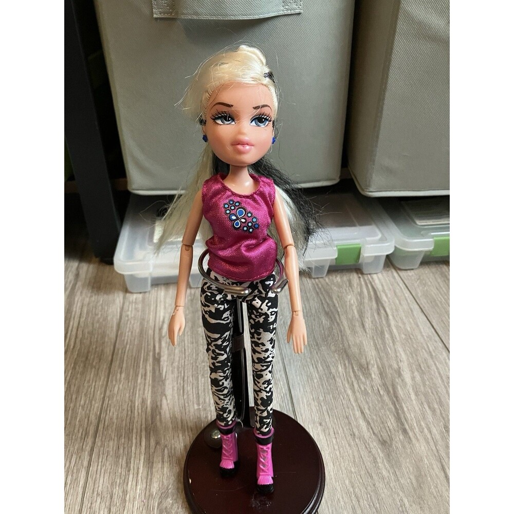 Bratz My Passion Cloe articulated fashion doll 2013 MGA Blonde /black Hair